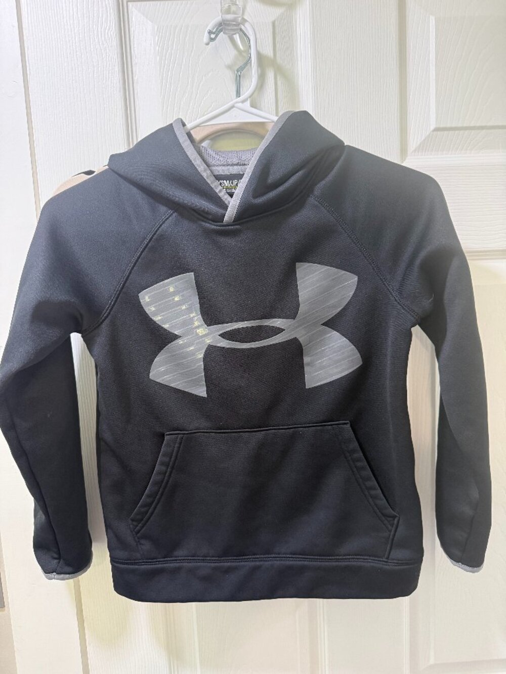 Under Armour Boys Youth Small Black Logo Pullover Hoodie